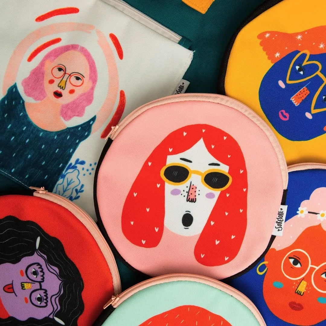Paint Your Own Portrait on a Coin Pouch
